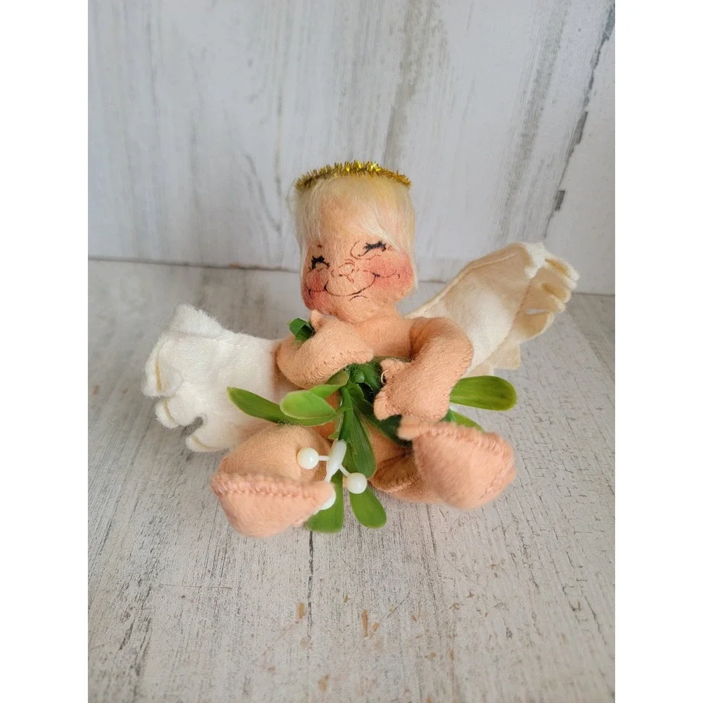 Annalee baby angel halo Mistletoe vintage Xmas mobility doll home decor